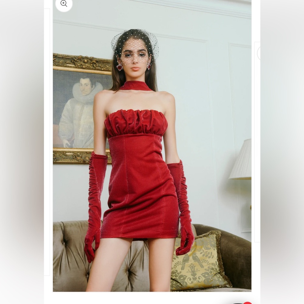 Faye Dress, shimmering velvet fabric & ruffle chest design, size S